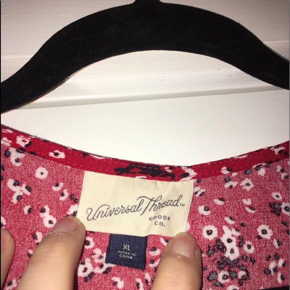 Red floral wrap dress - Picture 2 of 3